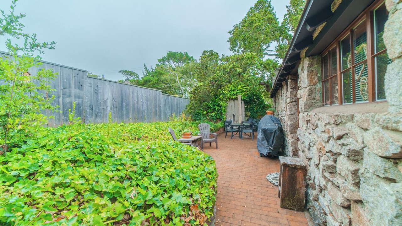 Photo of Patio Balcony in Golden Rectangle
