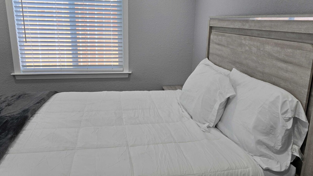 Photo of Bedroom in Merced County
