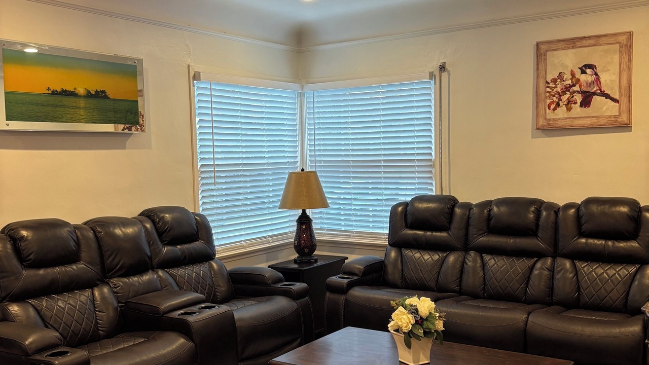 Photo of Livingroom in Inglewood