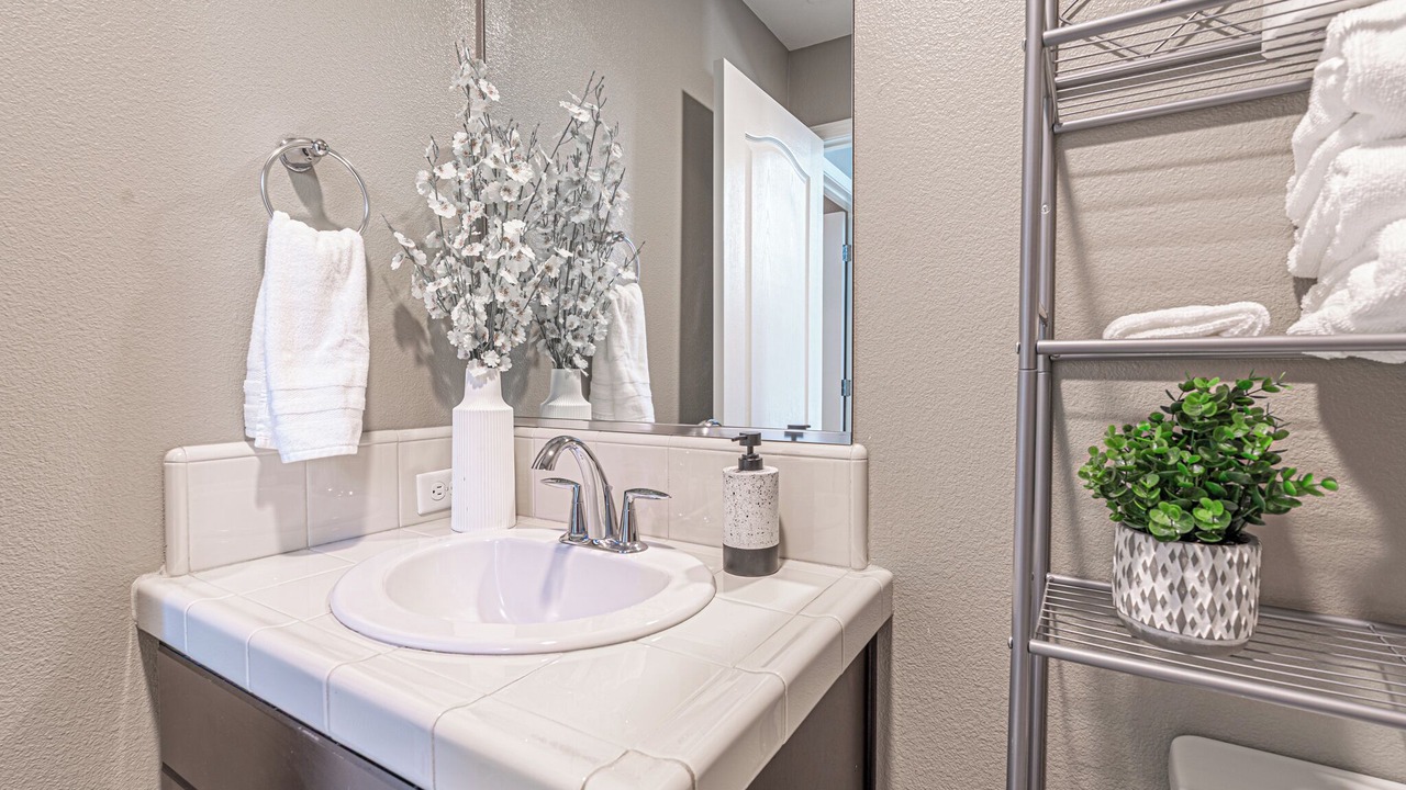 Photo of Bathroom in Raisin