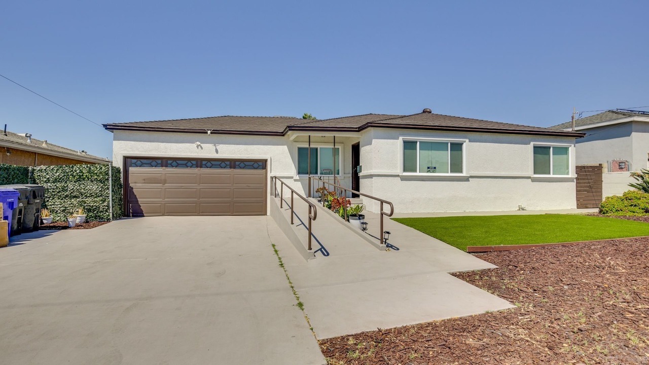 Photo of Outdoor in Paradise Hills