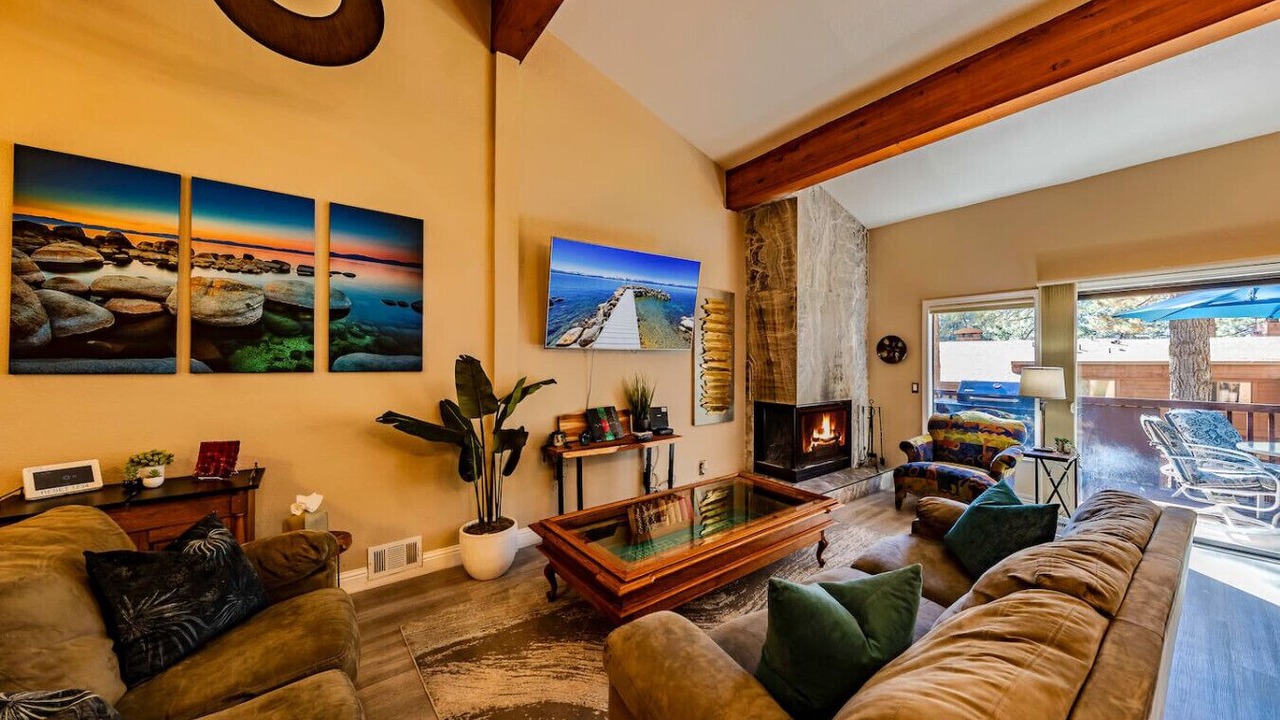 Photo of Livingroom in Zephyr Cove