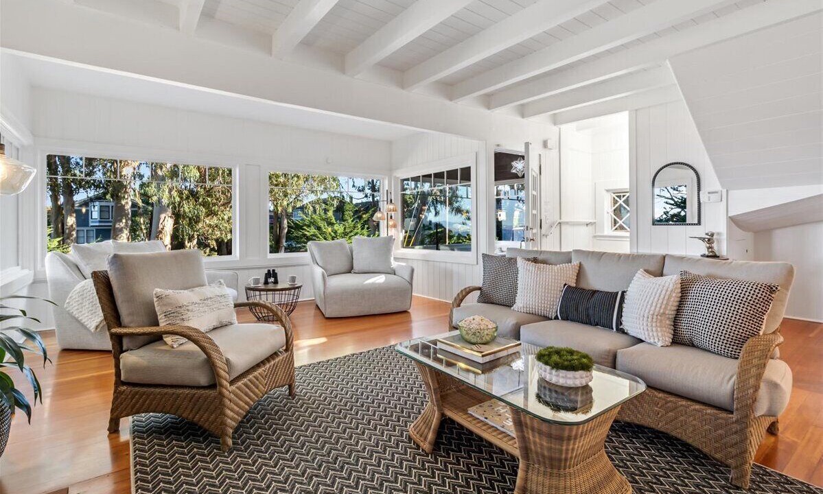 Photo of Livingroom in Pacific Grove