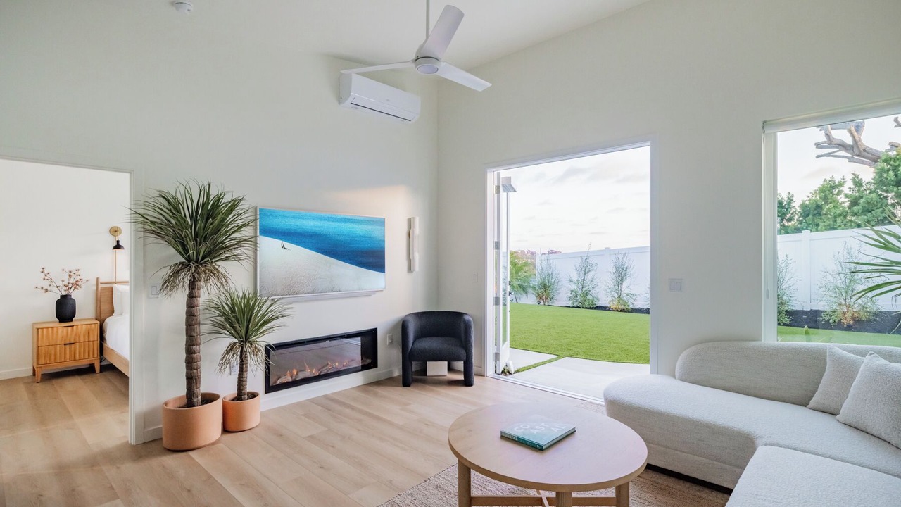 Photo of Livingroom in East Side Capistrano
