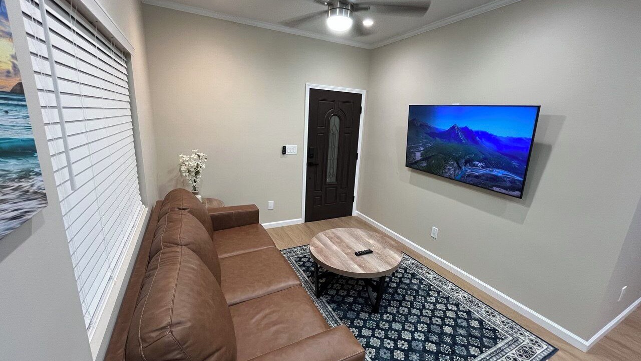 Photo of Livingroom in West Carson
