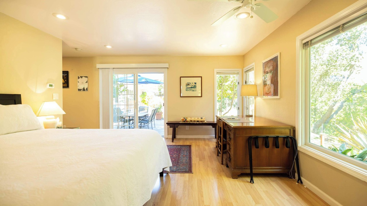 Photo of Bedroom in Rheem Valley Manor