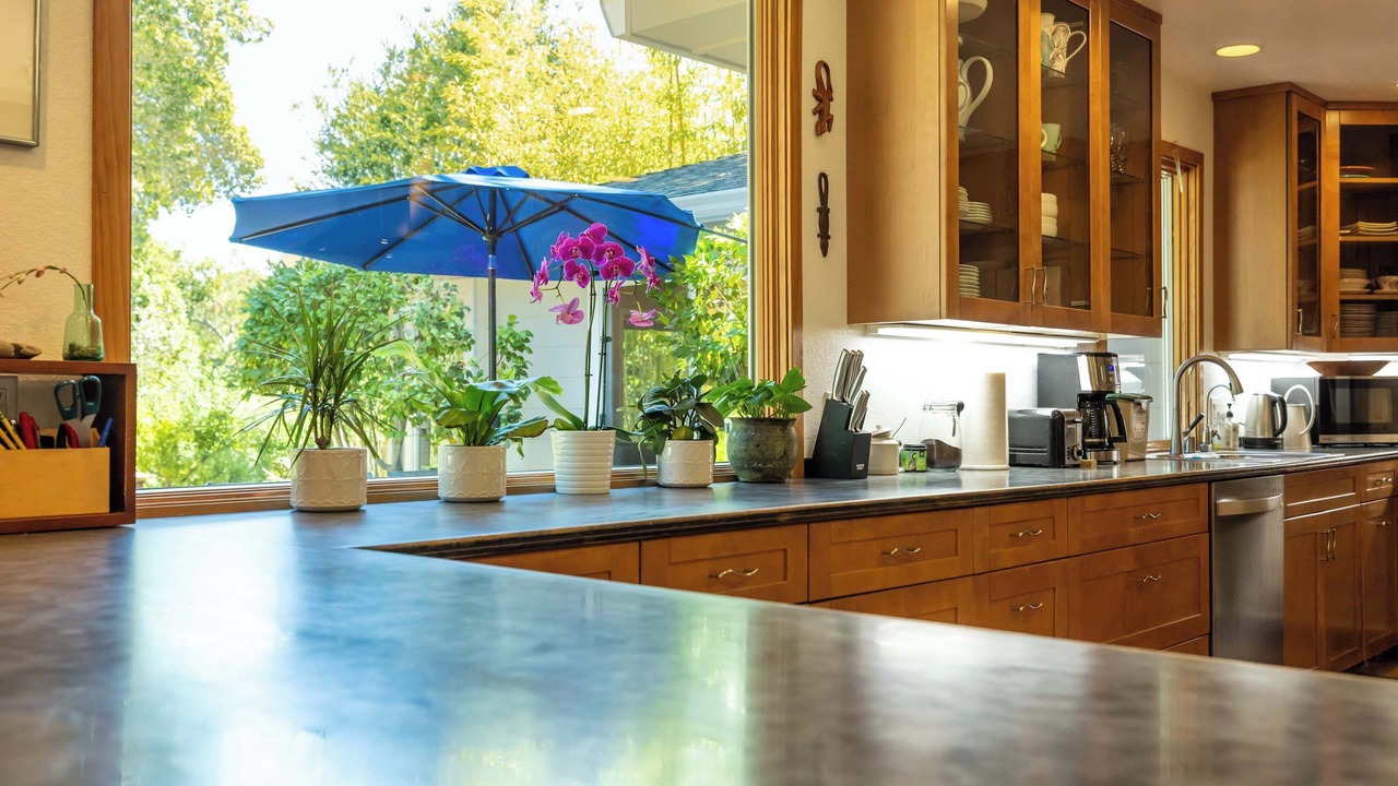 Photo of Kitchen in Rheem Valley Manor