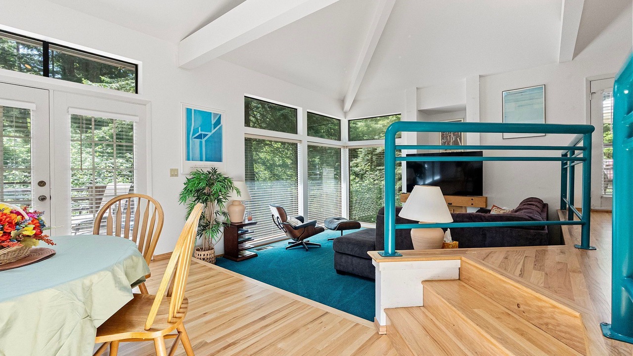 Photo of Livingroom in Crescent City