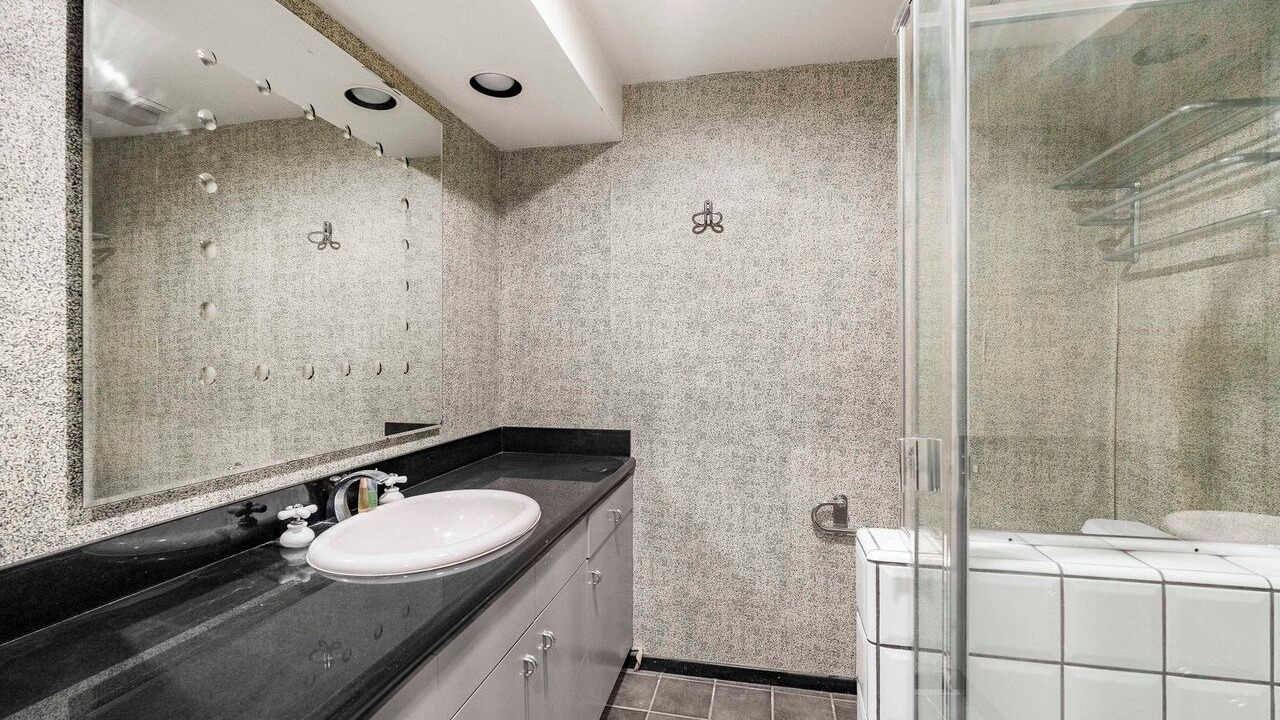 Photo of Bathroom in The Bird Streets