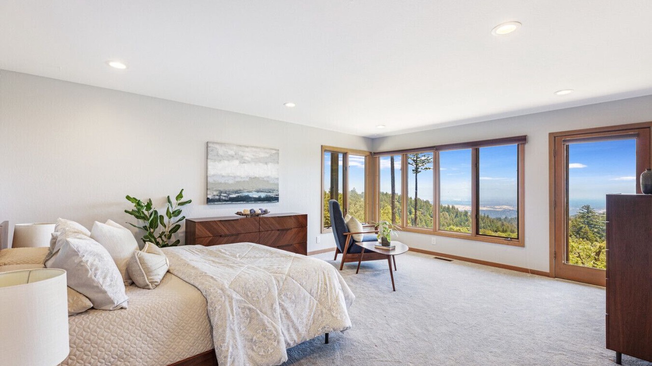 Photo of Bedroom in Redwood City