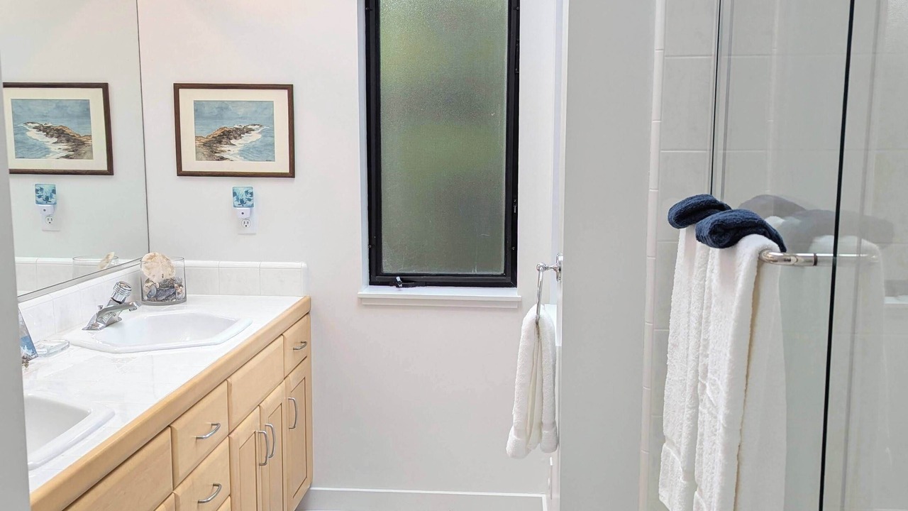 Photo of Bathroom in Sea Ranch