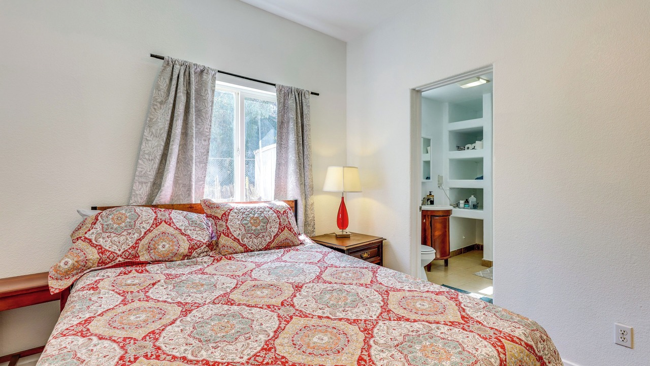 Photo of Bedroom in Lakeland Village