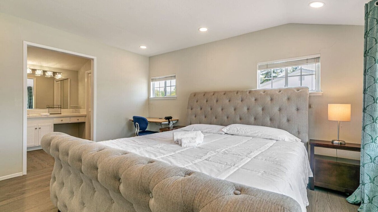 Photo of Bedroom in Waverly Park