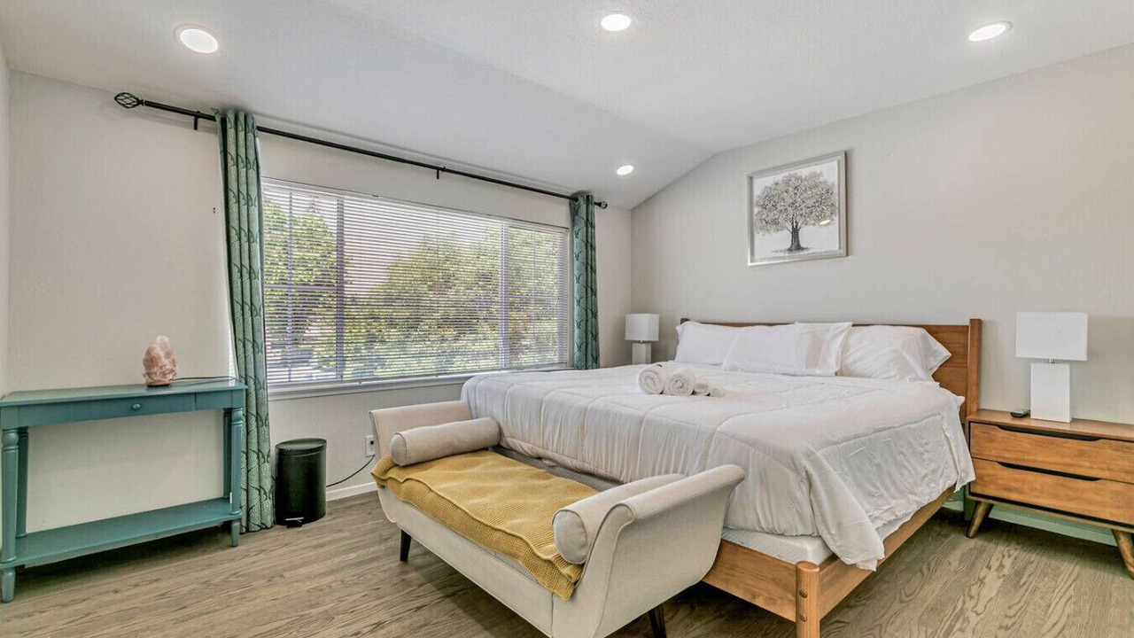 Photo of Bedroom in Waverly Park