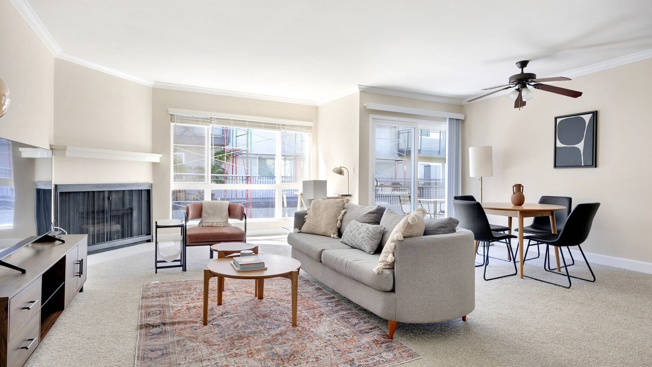 Photo of Livingroom in Rancho Palos Verdes