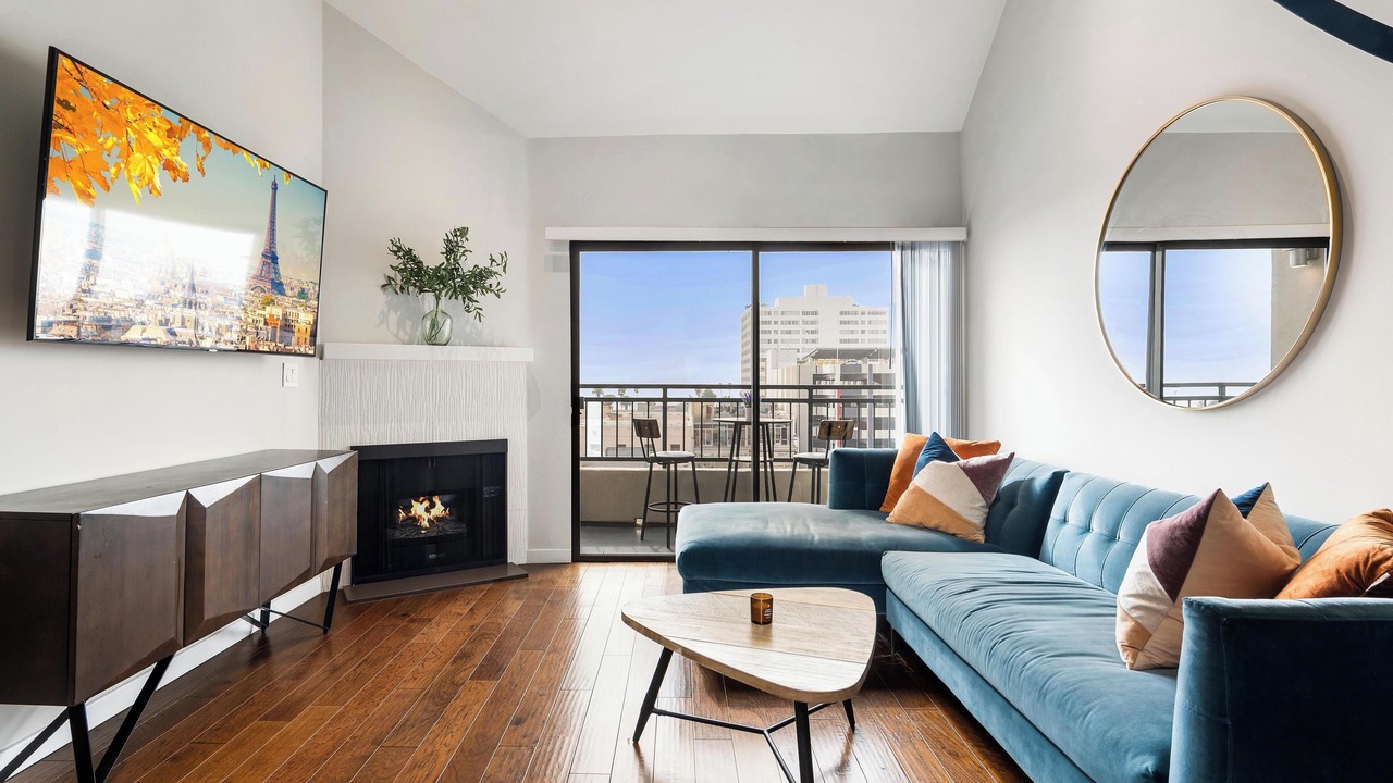 Photo of Livingroom in Downtown