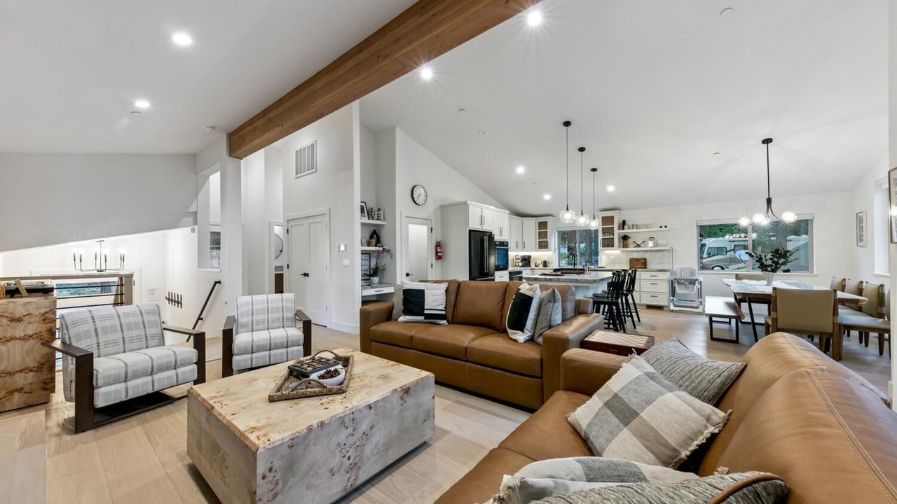 Photo of Livingroom in Y Area