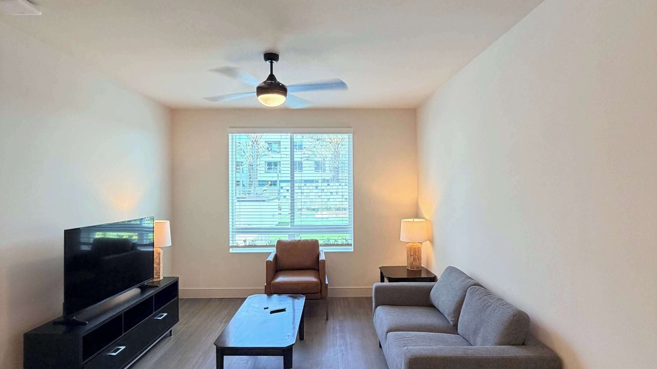 Photo of Livingroom in Midway District