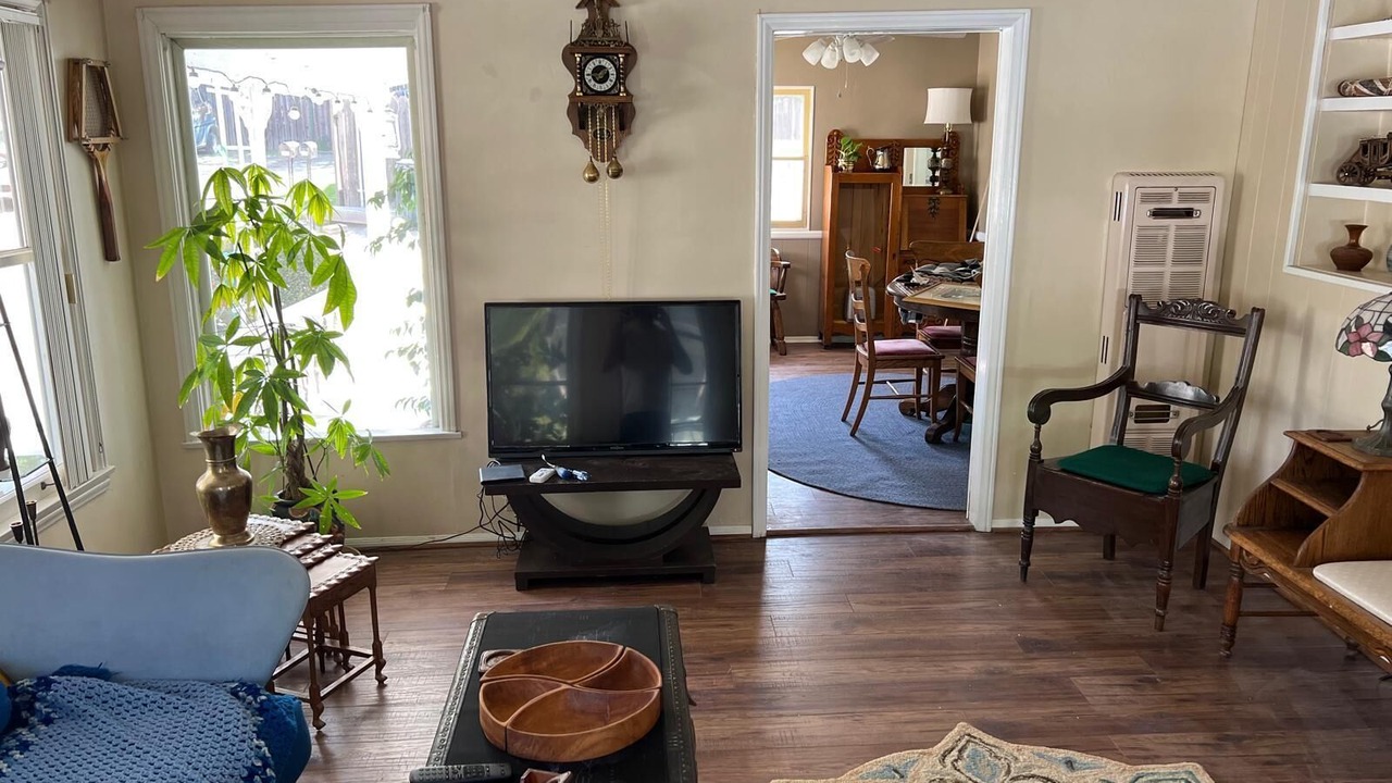 Photo of Livingroom in Simi Valley