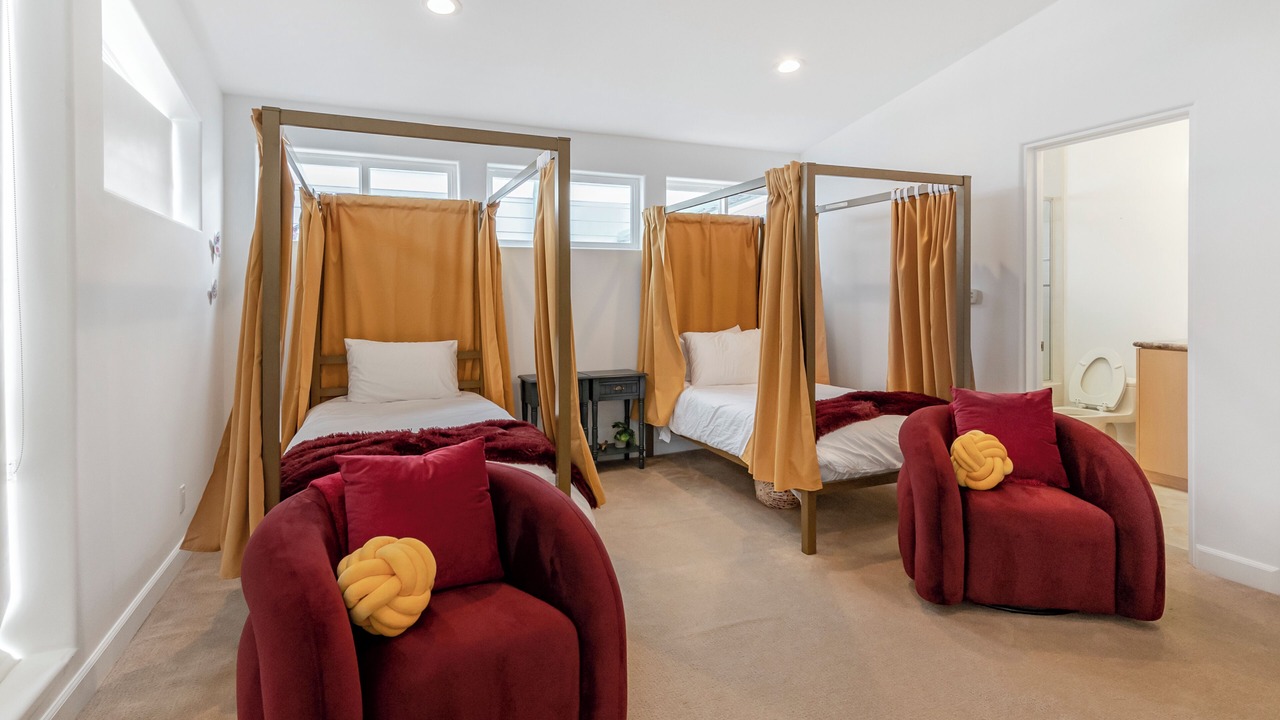 Photo of Bedroom in Hollywood Beach