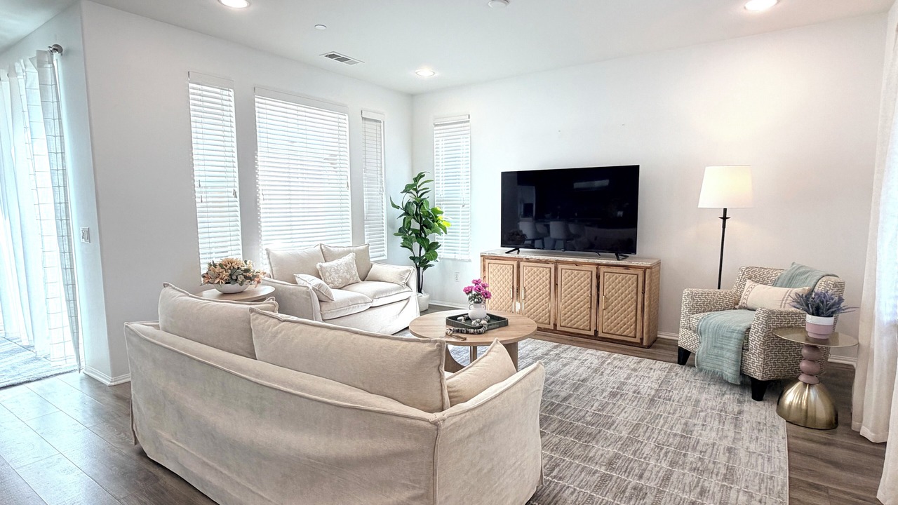 Photo of Livingroom in Irvine