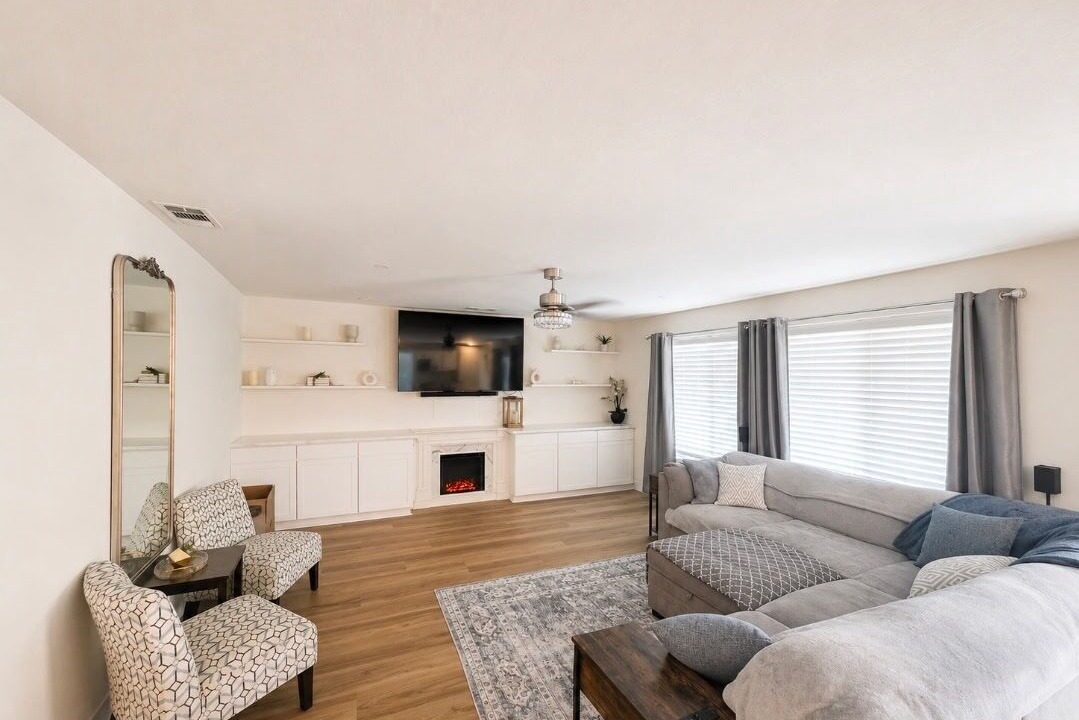 Photo of Livingroom in Pumpkin Center