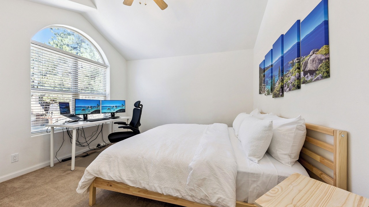 Photo of Bedroom in Sierra Tract