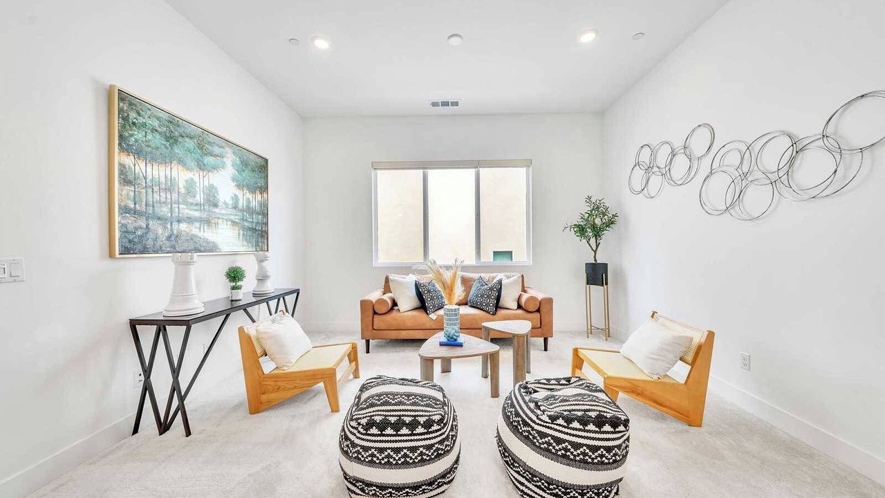 Photo of Livingroom in Irvine