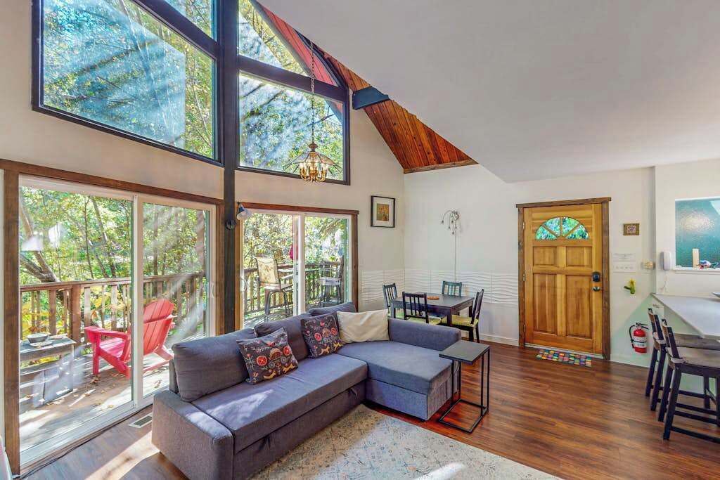 Photo of Bedroom in Cazadero