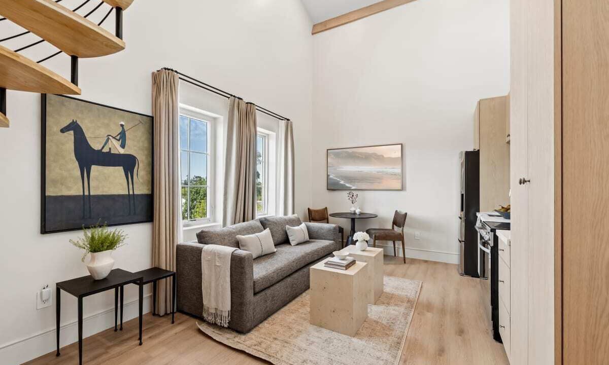Photo of Livingroom in Oak Park
