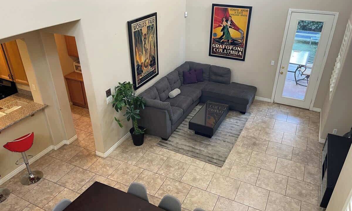 Photo of Livingroom in Silverado Ranch