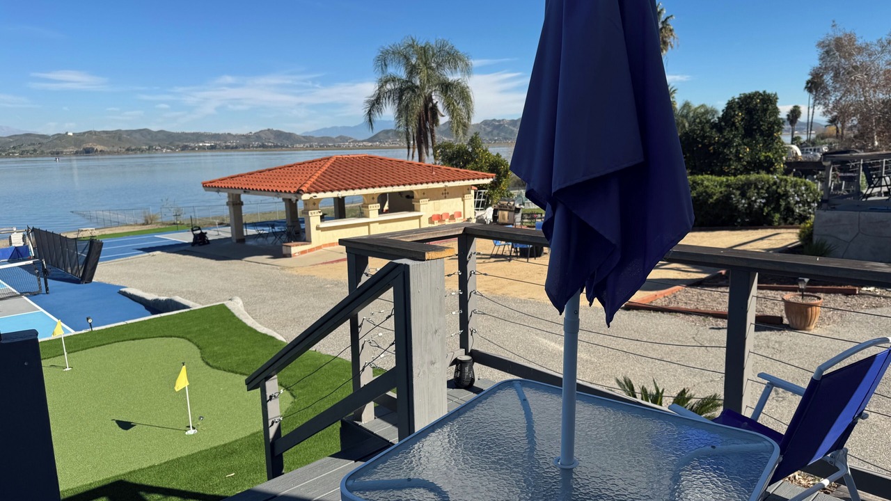 Photo of Outdoor in Lakeland Village
