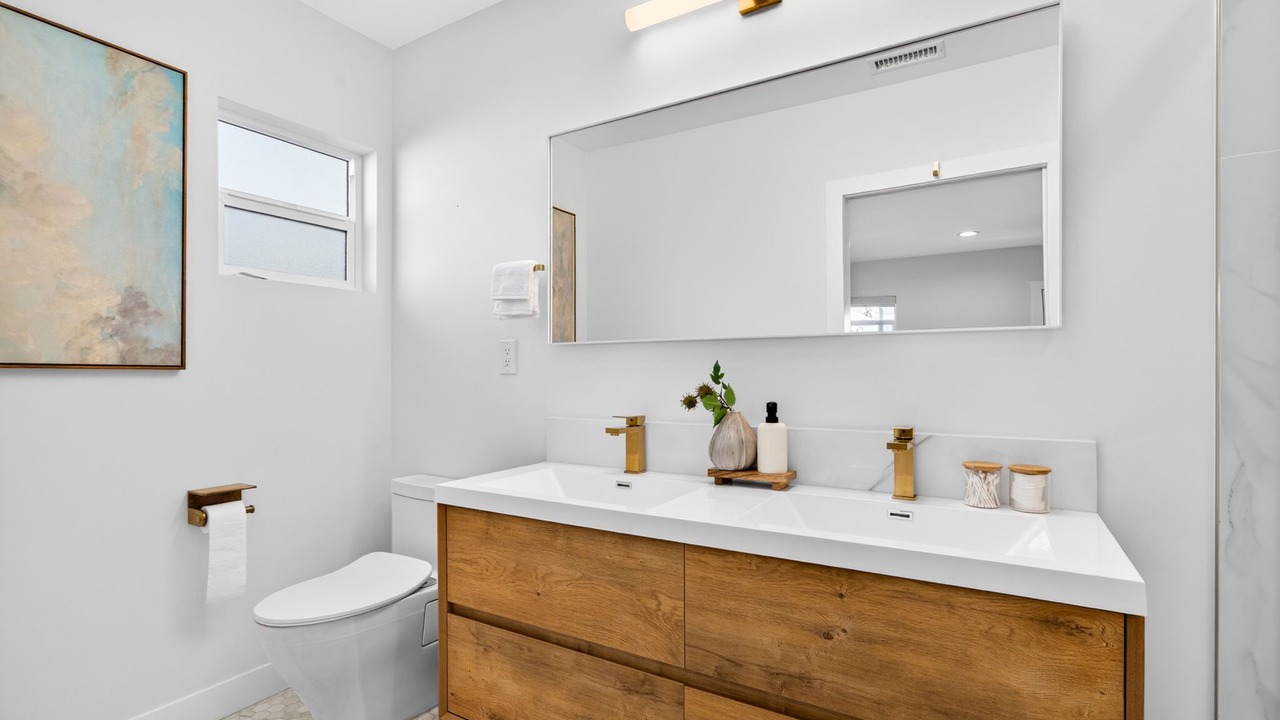 Photo of Bathroom in View Park-Windsor Hills