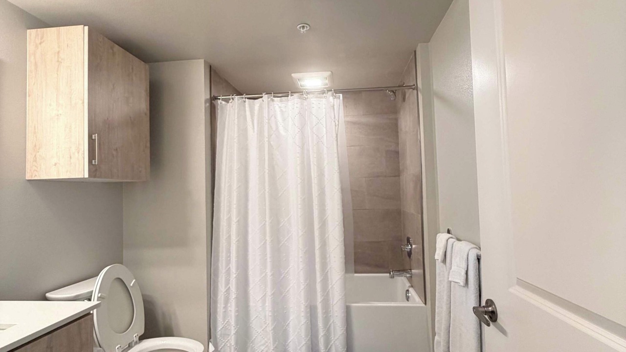 Photo of Bathroom in Midway District