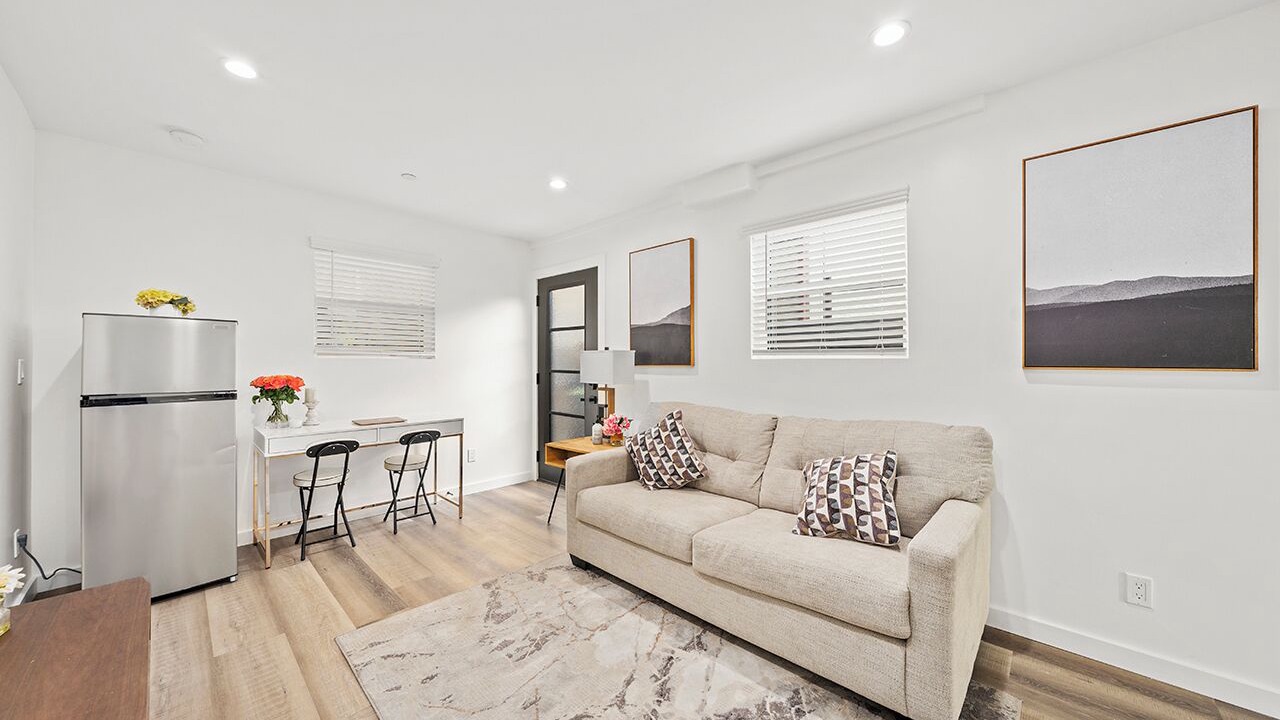 Photo of Livingroom in Rampart Village