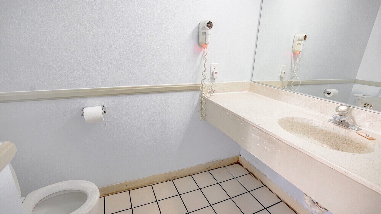 Photo of Bathroom in Hesperia