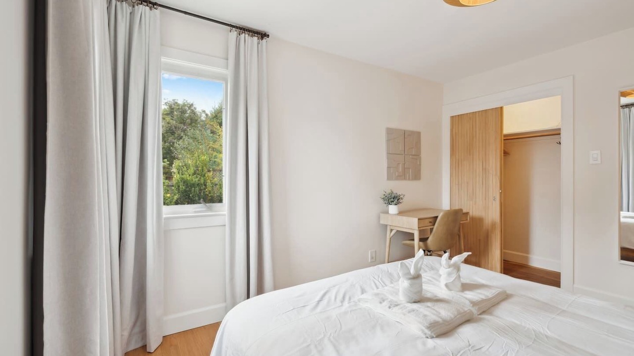 Photo of Bedroom in El Granada