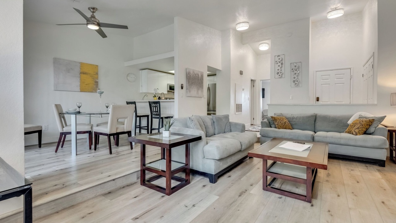 Photo of Livingroom in Spring Valley