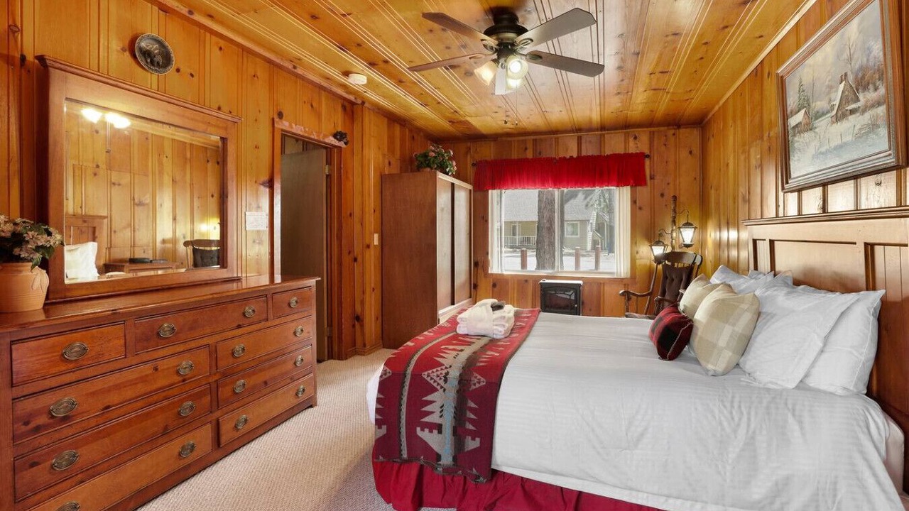 Photo of Bedroom in Bijou Pines
