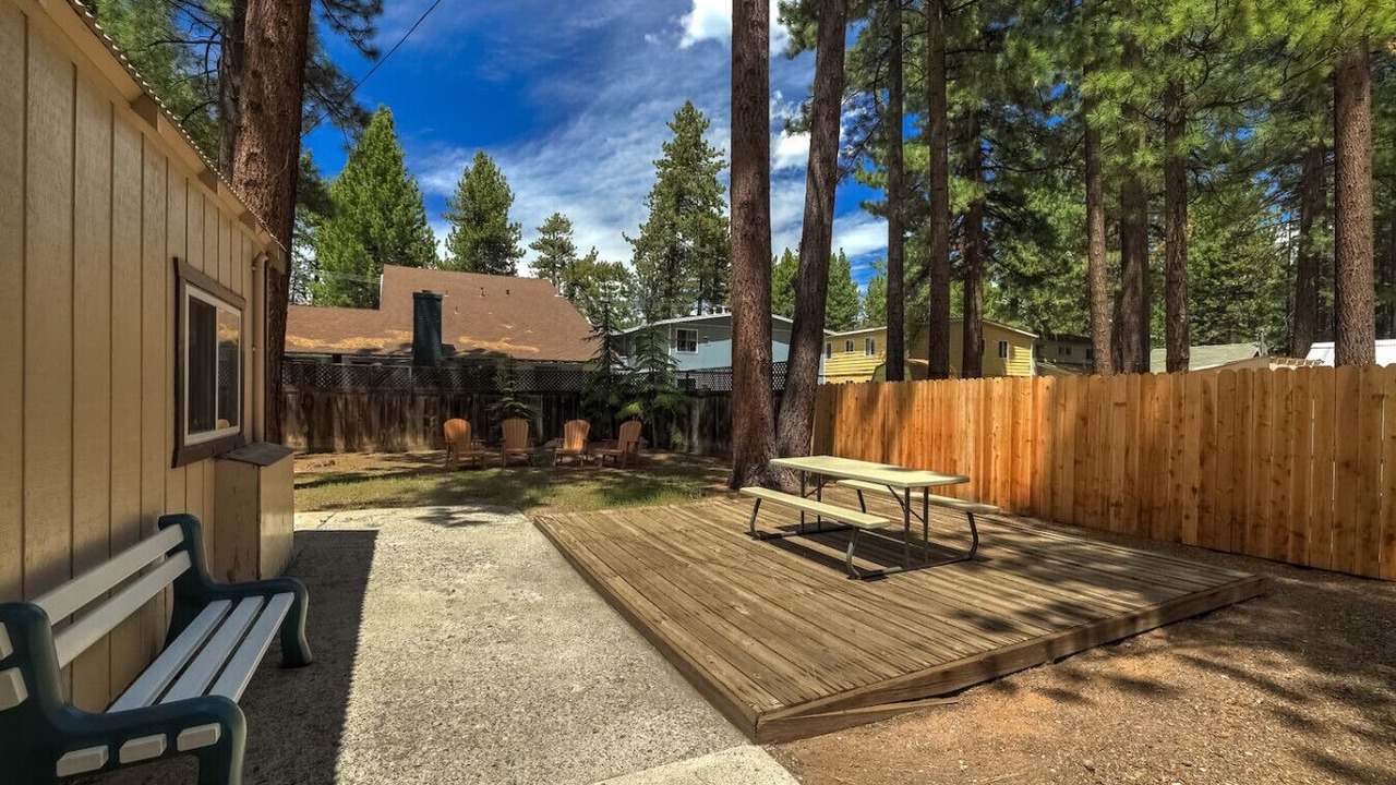 Photo of Outdoor in Bijou Pines