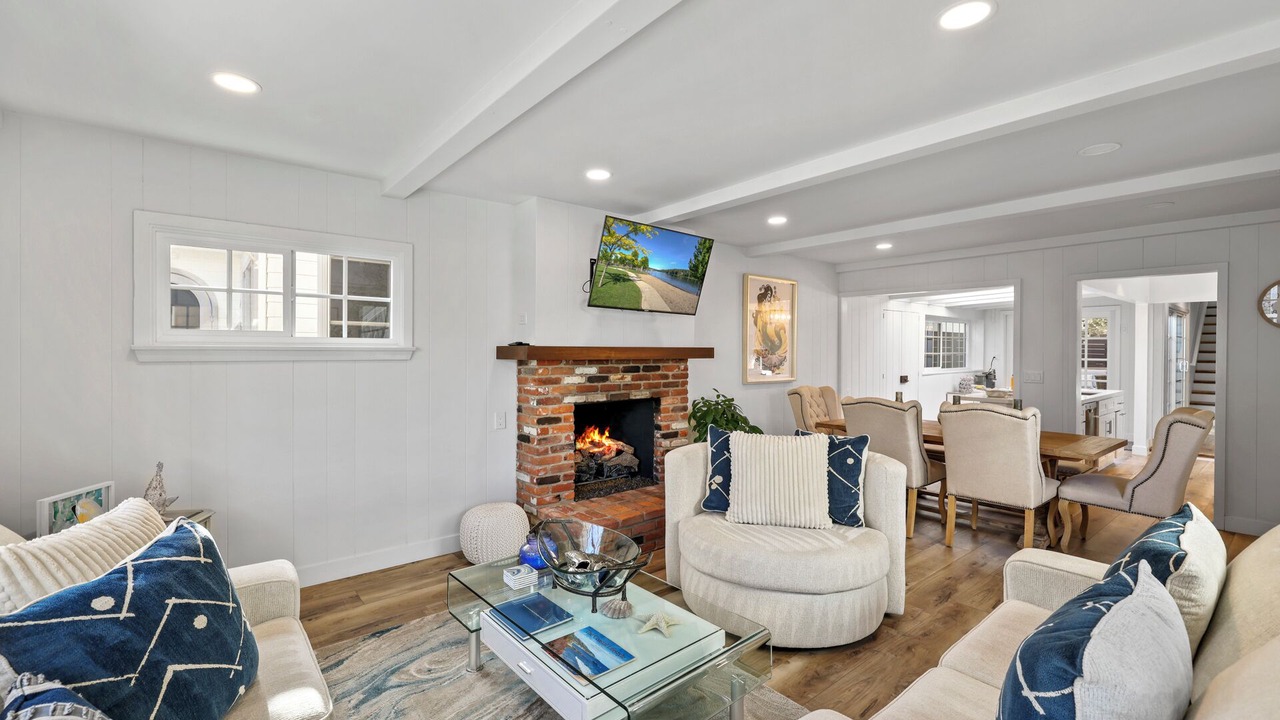Photo of Livingroom in Newport Beach
