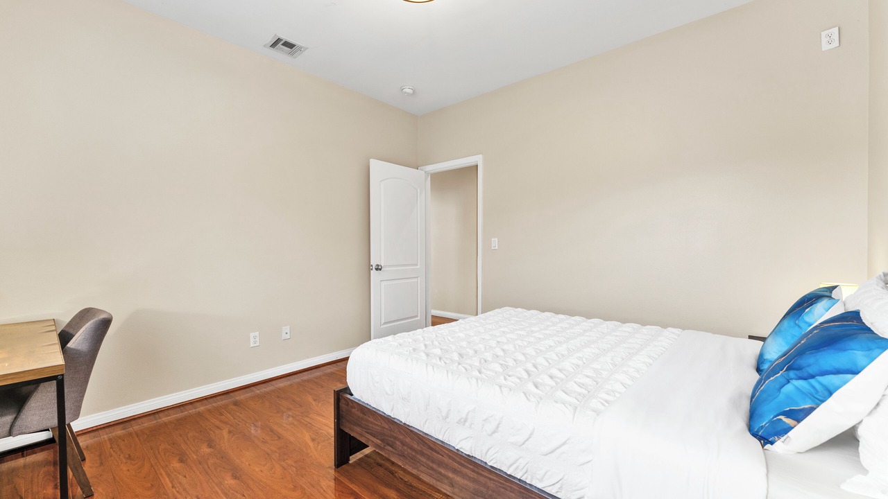 Photo of Bedroom in South el Monte
