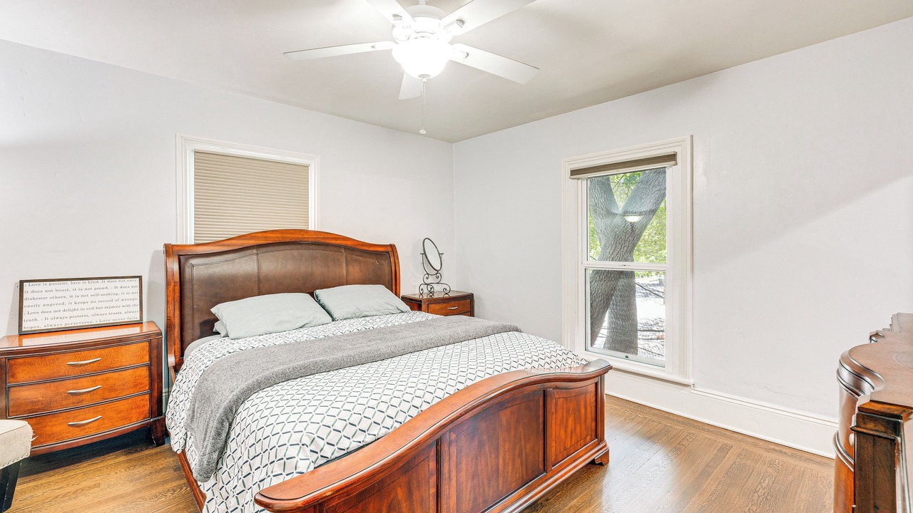 Photo of Bedroom in Woodland