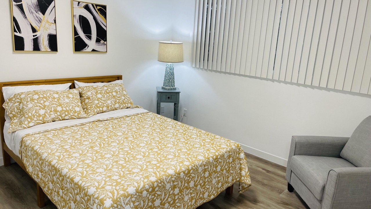 Photo of Bedroom in Sawtelle