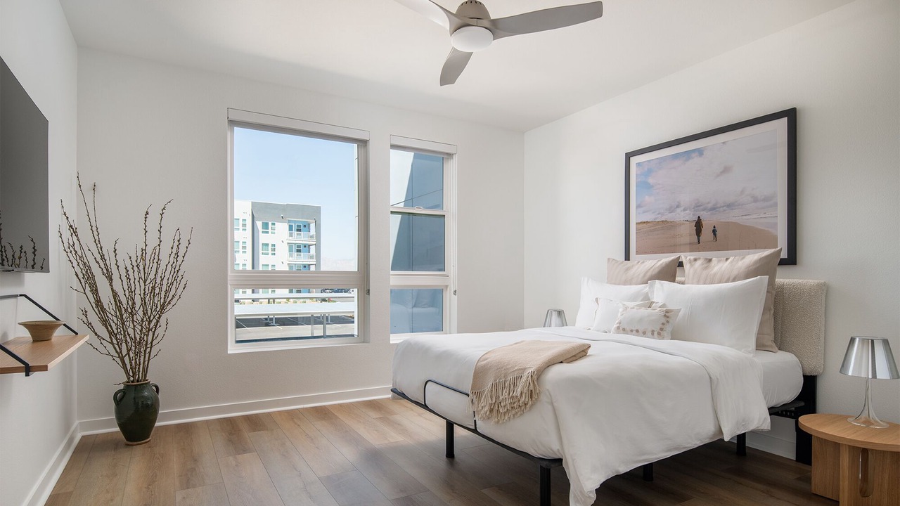 Photo of Bedroom in Enterprise