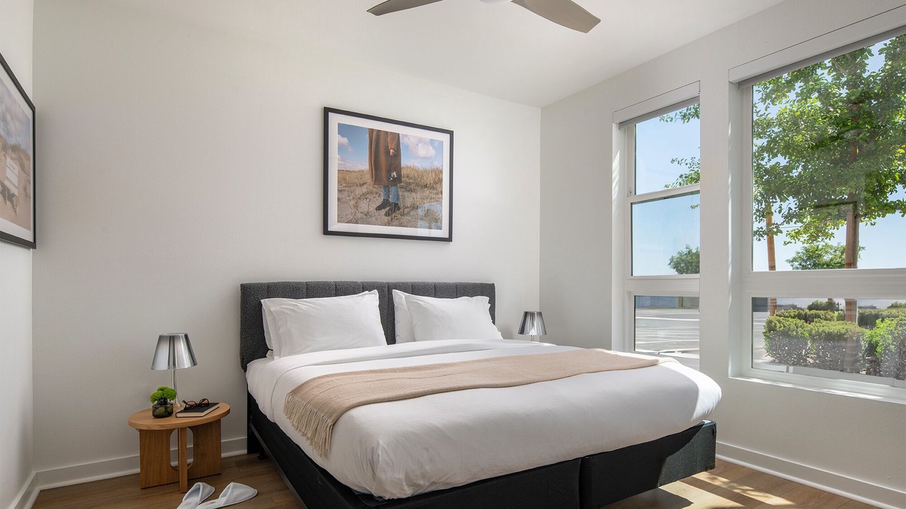 Photo of Bedroom in Enterprise