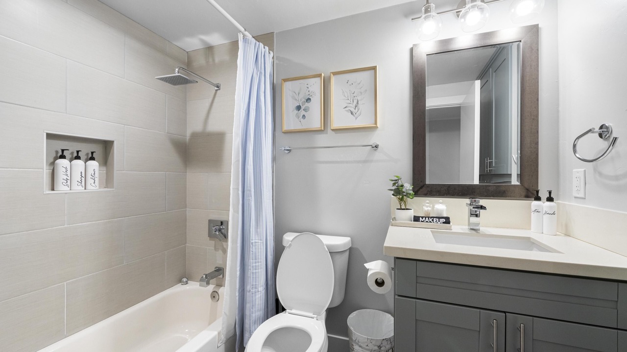 Photo of Bathroom in South Oceanside