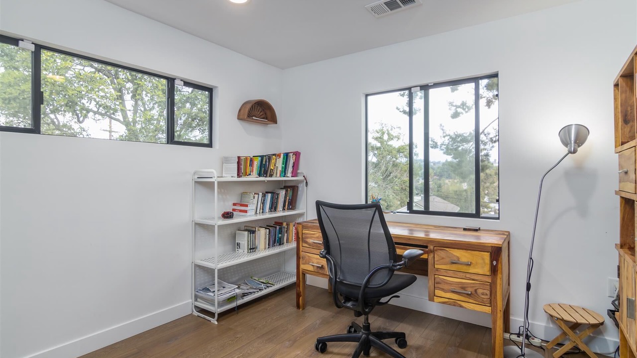 Photo of Others in Eagle Rock