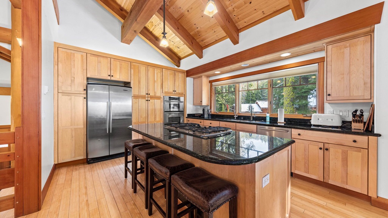 Photo of Kitchen in Alpine Meadows