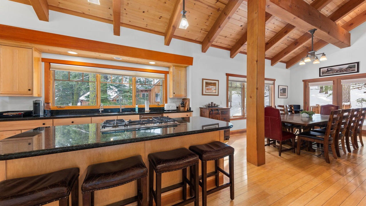 Photo of Kitchen in Alpine Meadows